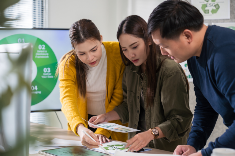 How to Build a Change Management Strategy That Works